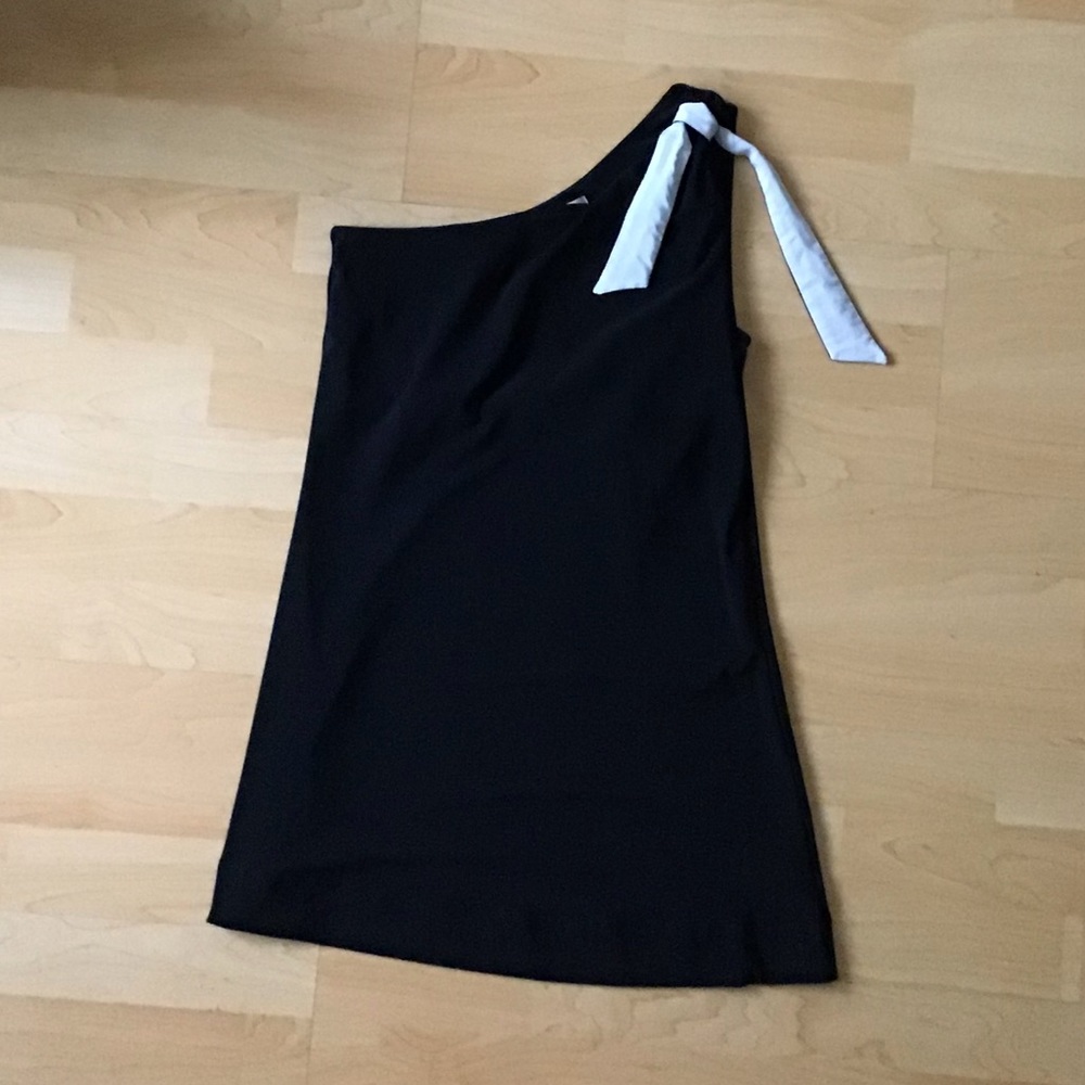 WHBM black tunic